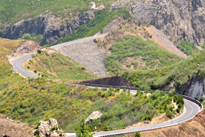 GM-2 is an awesome winding road, this section is adjacent to Roque de Agando