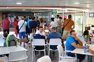 The buffet is available in Volcán de Taburiente ferry