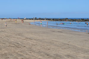 Protected by breakwaters, Playa de Troya beach allows for fun in the water without high waves