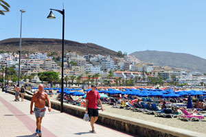 Playa de Las Vistas is one of the most renowned beach on Tenerife for the excellent quality of its waters, its breadth and benefits