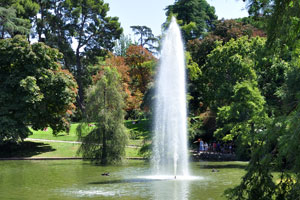 The fountain is installed in Crystal Palace pond