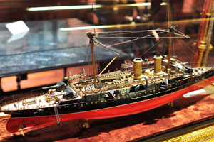 Model of the Spanish cruiser Reina Regente “1887”