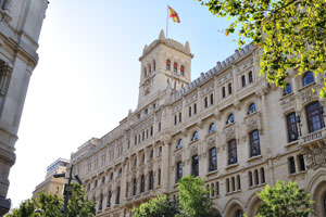The Naval Museum of Madrid is found inside this building located on Paseo del Prado, 3