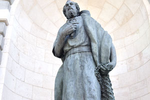 The statue of Saint Peter is at the Almudena Cathedral