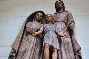 This statue of the Almudena Cathedral depicts the Jesus family