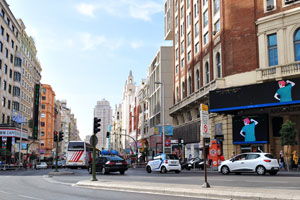 This is Gran Vía street in the area adjacent to Plaza del Callao square