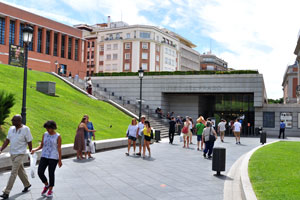 This is the additional entrance to the Prado Museum, where different temporary exhibitions are being held