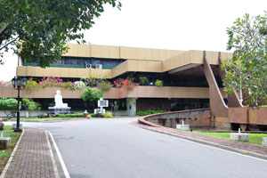 Colombo Public Library