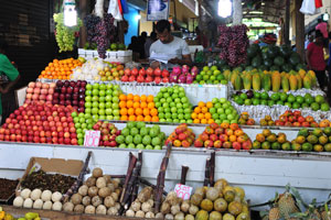 Fruits are for sale at Nugegoda Market