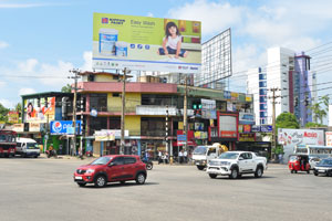 This is the intersection between S De S. Jayasinghe Mawatha street and Colombo - Horana road