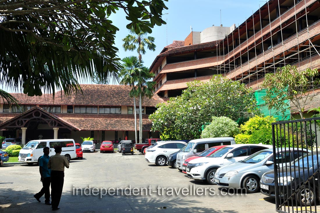 Hikka Tranz by Cinnamon hotel is a 4-star