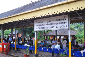 Peradeniya Junction railway station suggests two options: “Colombo”, “Kandy and Matale”