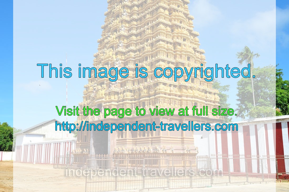 Nallur Kandaswamy Kovil hindu temple