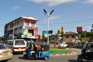 The main roundabout of the town of Bandarawela