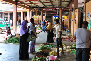 The interior of the fruit and vegetable market