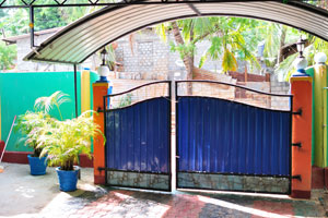 The entrance gates of the house where we stayed in Trincomalee