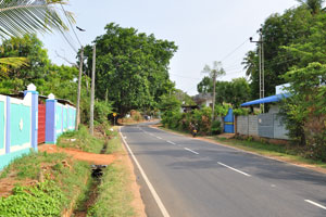 Uppuveli Road in the area of Kanthy Kalangiyam supermarket