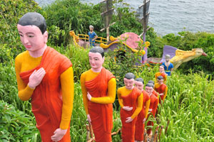 Samudragiri Viharaya statues come out of the sea