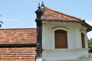 The construction style of the library of Gananandarama Purana Maha Viharaya is unique