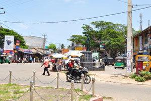 The central intersection of Weligama