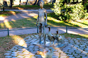 The “Boy with geese” monument is in Slottsparken park