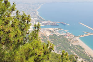 Setur Antalya marina is situated behind a massive breakwater