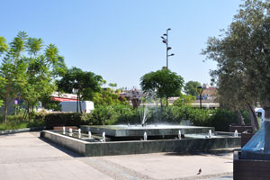 A fountain is on Ali Cetinkaya street