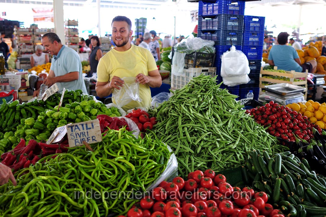 Do you want to buy some vegetables?