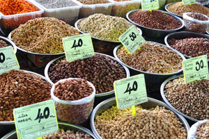 The price of nuts ranges from 40 to 55 Turkish liras per kg in 2017