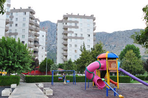 Seyit Corporal Park (Turkish: Seyit Onbaşı Parkı) features the children playground