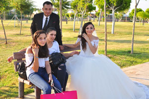 A Turkish bride with her friends are in Düden Park