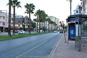 The bus stop #10107 is located on Barinaklar boulevard