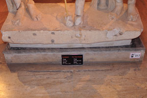 The information plate reads “The Three Graces, Perge, 2nd century AD”