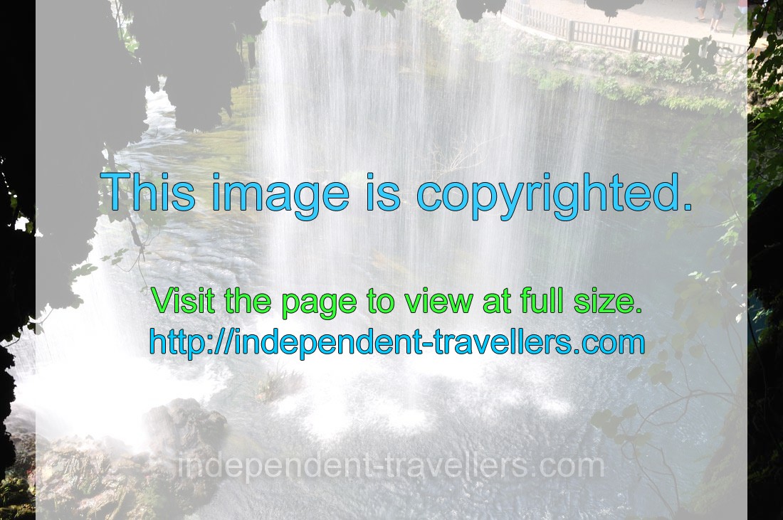 A stunning daytime long exposure waterfall photograph, 1/13 s