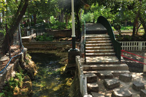 One more garden bridge is near the entrance to Upper Düden Falls