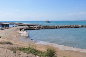 A breakwater as seen from the square with the statue of Atatürk