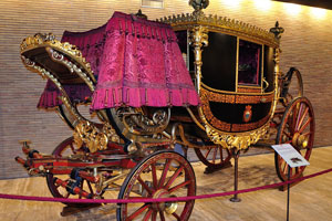 The “Gala Berlin” carriage was made around 1825 during the pontificate of Pope Leo XII