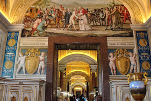 This fresco by Domenico De Angelis (1735-1804) and Domenico Del Frate (1765-1821) is in the Vatican Apostolic Library