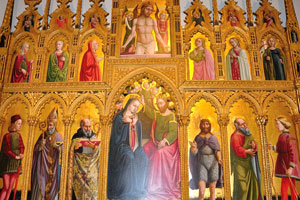 Pinacoteca art gallery, Room VI: Crowning of the Virgin, Christ deposed and Saints