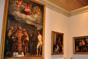 Pinacoteca art gallery, Room X: The Madonna of San Niccolo dei Frari