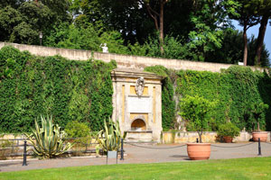 This ancient wall separates the Square Garden from the Old Gardens