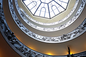 A canopy located above provides the necessary light to illuminate the Bramante Staircase