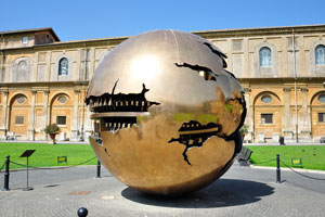 “Sphere Within a Sphere” by Pomodoro is in the Cortile della Pigna